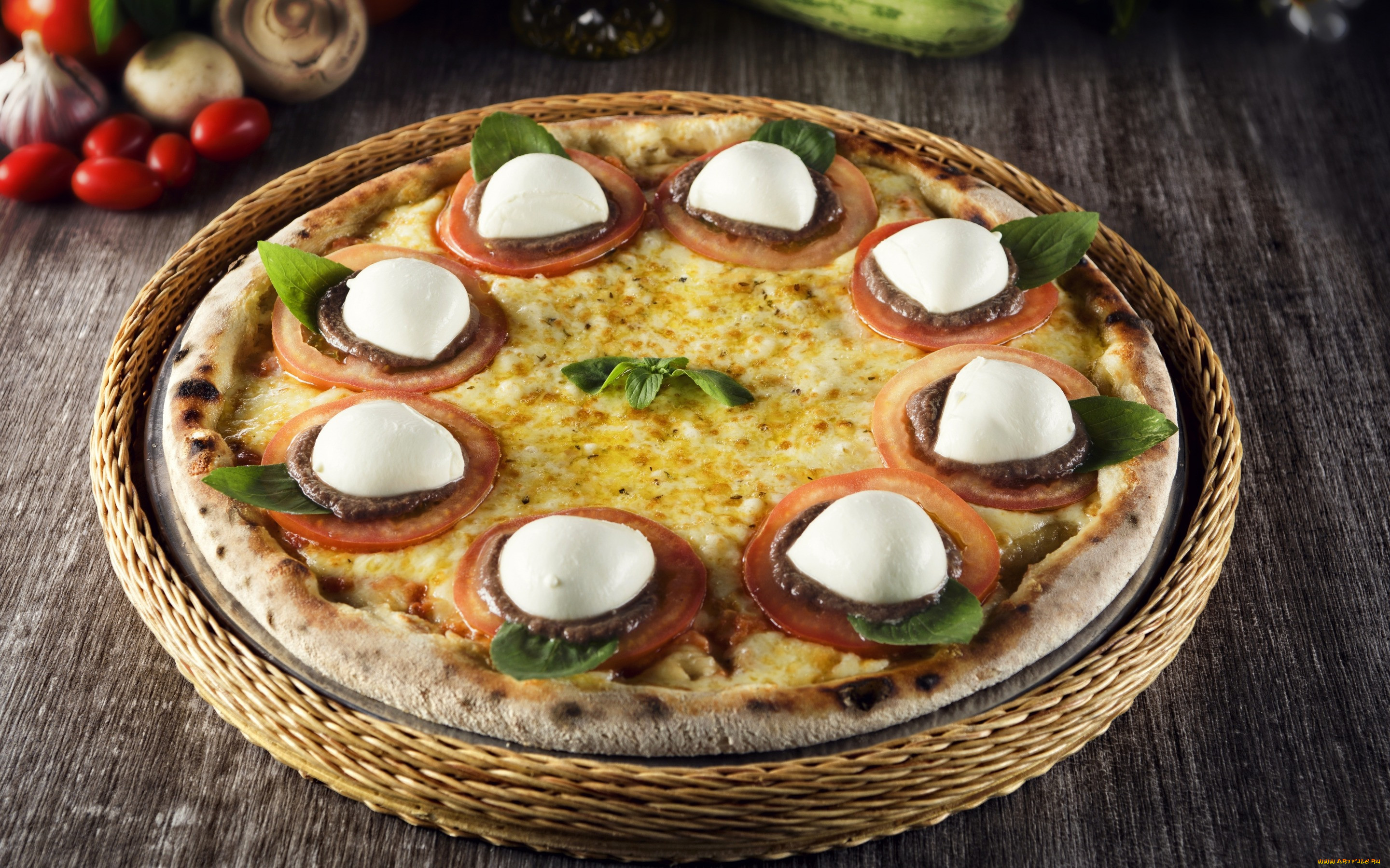 , , , , hot, cheese, tomato, , 